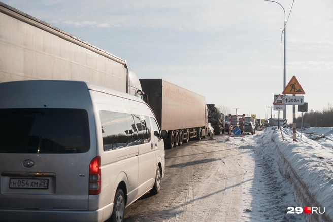 В Архангельске снова перекрывают эстакаду. Что там делают и сколько продлятся работы | Источник: Иван Митюшёв / 29.RU