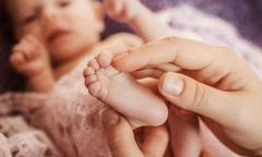В Уфе женщина родила ребенка с 12 пальцами на ногах