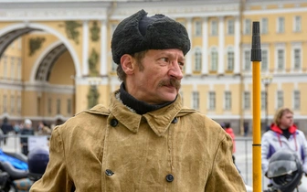«300 тысяч рублей — это плохо для всех»: глава «Почты России» осудил высокие зарплаты курьеров. А сколько зарабатывают почтальоны?