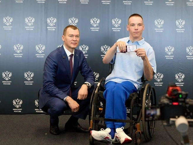 Глава федерального министерства наградил выдающихся спортсменов региона | Источник: пресс-служба правительства Самарской области
