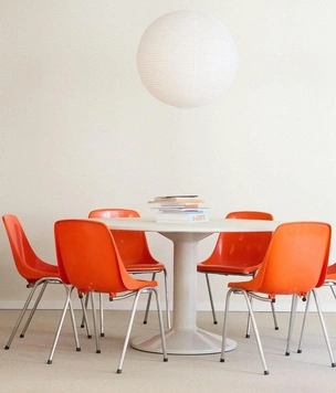 На звук и цвет: яркая студия подкастов в Осло от Omhu Projects