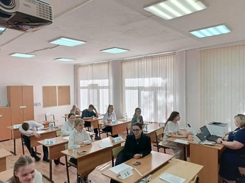 Многие всё еще сохраняют хорошее настроение | Источник: Максим Улитов / 71.RU