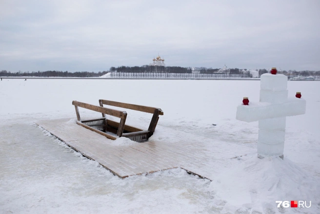 В Ярославле назвали толщину льда у крещенских купелей | Источник: Александра Мамонтова