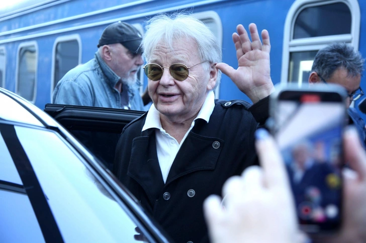 Юрий Антонов