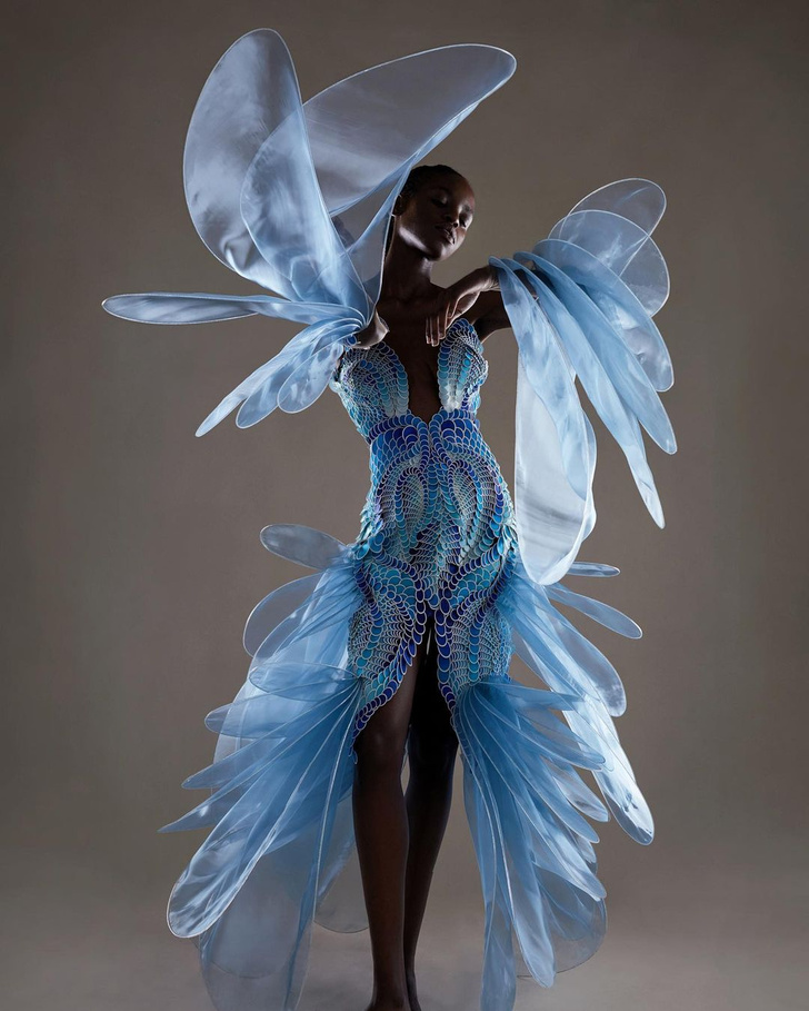 Вид сверху лучше: как выглядит воздушная коллекция Iris van Herpen Haute Couture AW21