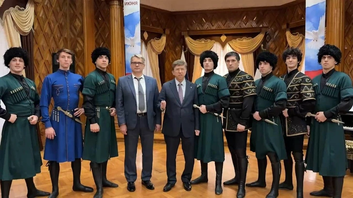 Сейчас жизни артистов ничего не угрожает