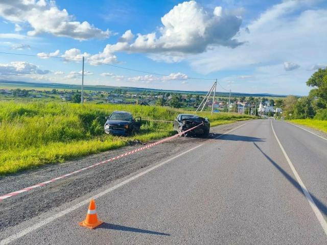 В ДТП на трассе в Челябинской области пострадали пять человек, в том числе дети
