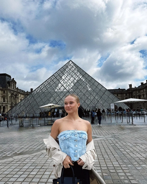 Ангелина Мельникова