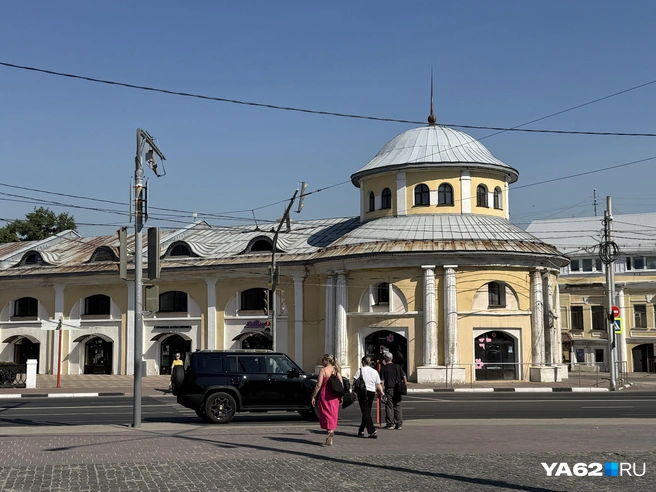 Сейчас торговые ряды, к сожалению, не действуют. Рязанцы ждут их реконструкции и открытия | Источник: Сергей Петунин / YA62.RU