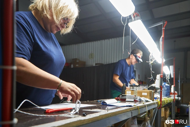 Сектор сборки жгутов электропроводки | Источник: Роман Данилкин / 63.RU