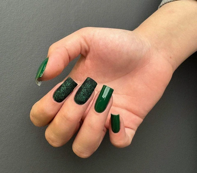 Источник: nebo.salon.ekb / Instagram.com (экстремистская организация, деятельность запрещена на территории РФ)