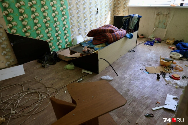 Что не вынесли — то разломали | Источник: Михаил Шилкин