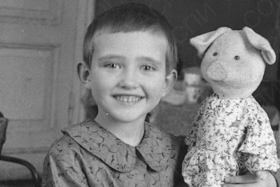 Samara Archivists Show Rare Photos of Young Leningrad Siege Survivors