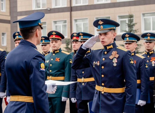В Рязанском училище ВДВ состоялся 139-й выпуск | ya62.ru