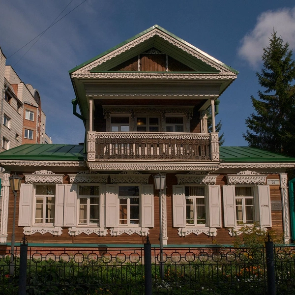 Дом с мезонином на Чаплыгина, 25 | Источник: Туристско-информационный центр Новосибирска