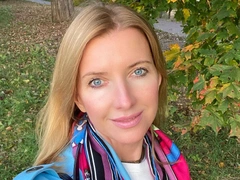 45-летняя жена Валерия Сюткина показала редкое фото с 8-месячным сыном