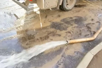 В Волгограде из-за аварии на водопроводе без воды остались сотни жителей