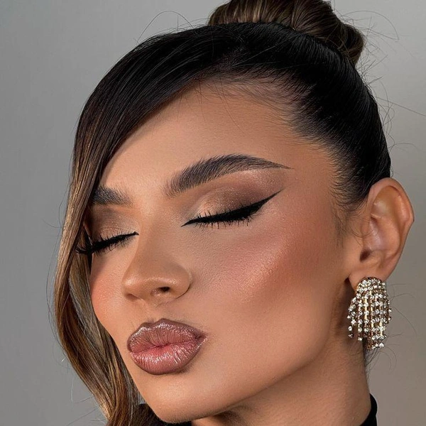 макияж на новый год 2026, новогодний макияж 2026, новогодний макияж, макияж на новый год, легкий макияж на новый год, какой макияж на новый год, новогодняя косметика | Источник: Pinterest