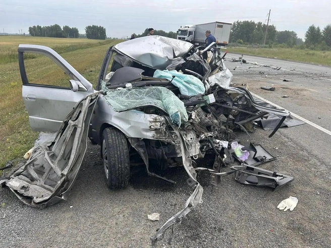 Пассажир Toyota Camry погиб на месте | Источник: ГАИ Новосибирской области