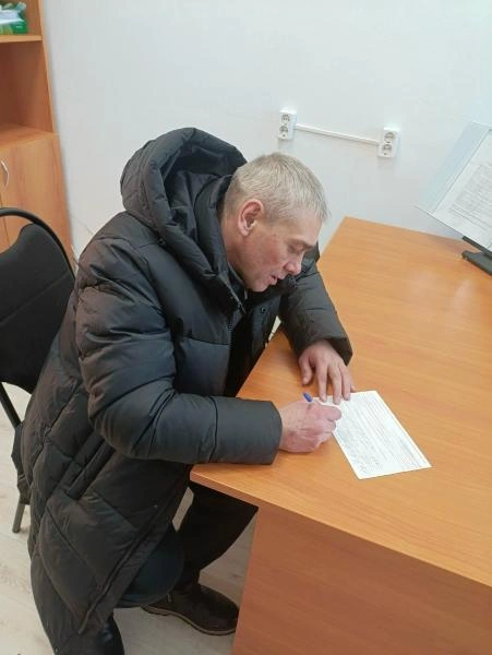 Участнику СВО срочно восстановили паспорт в Нязепетровске | Источник: 74.xn--b1aew.xn--p1ai
