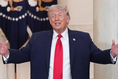 Трамп заявил, что людям завидует Эрика Кирк, и посоветовал ей судиться