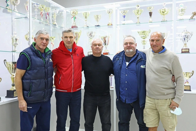 Александр Семак, Игорь Кравчук, Владимир Воробьев, Андрей Василевский и Равиль Хайдаров | Источник: ХК «Салават Юлаев» / Vk.com