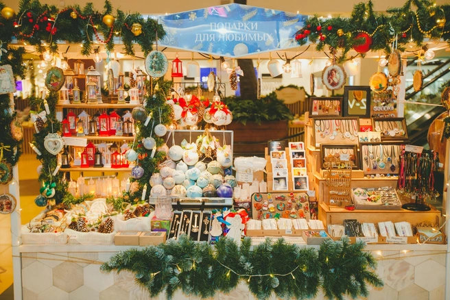 Новогодняя ярмарка авторских подарков стала настоящей традицией для горожан и гостей города | Источник: ИП Ковалева Ольга Александровна