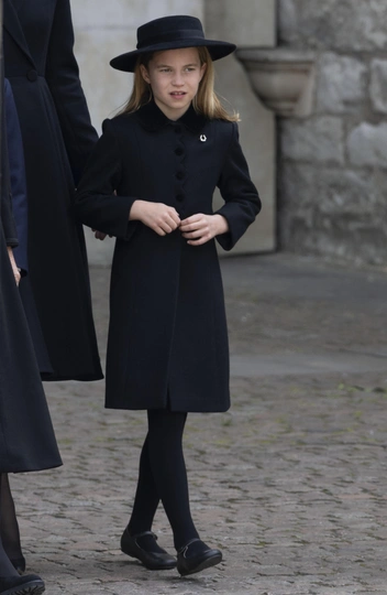 Принцесса Шарлотта на похоронах Елизаветы II, 19 сентября 2022 год