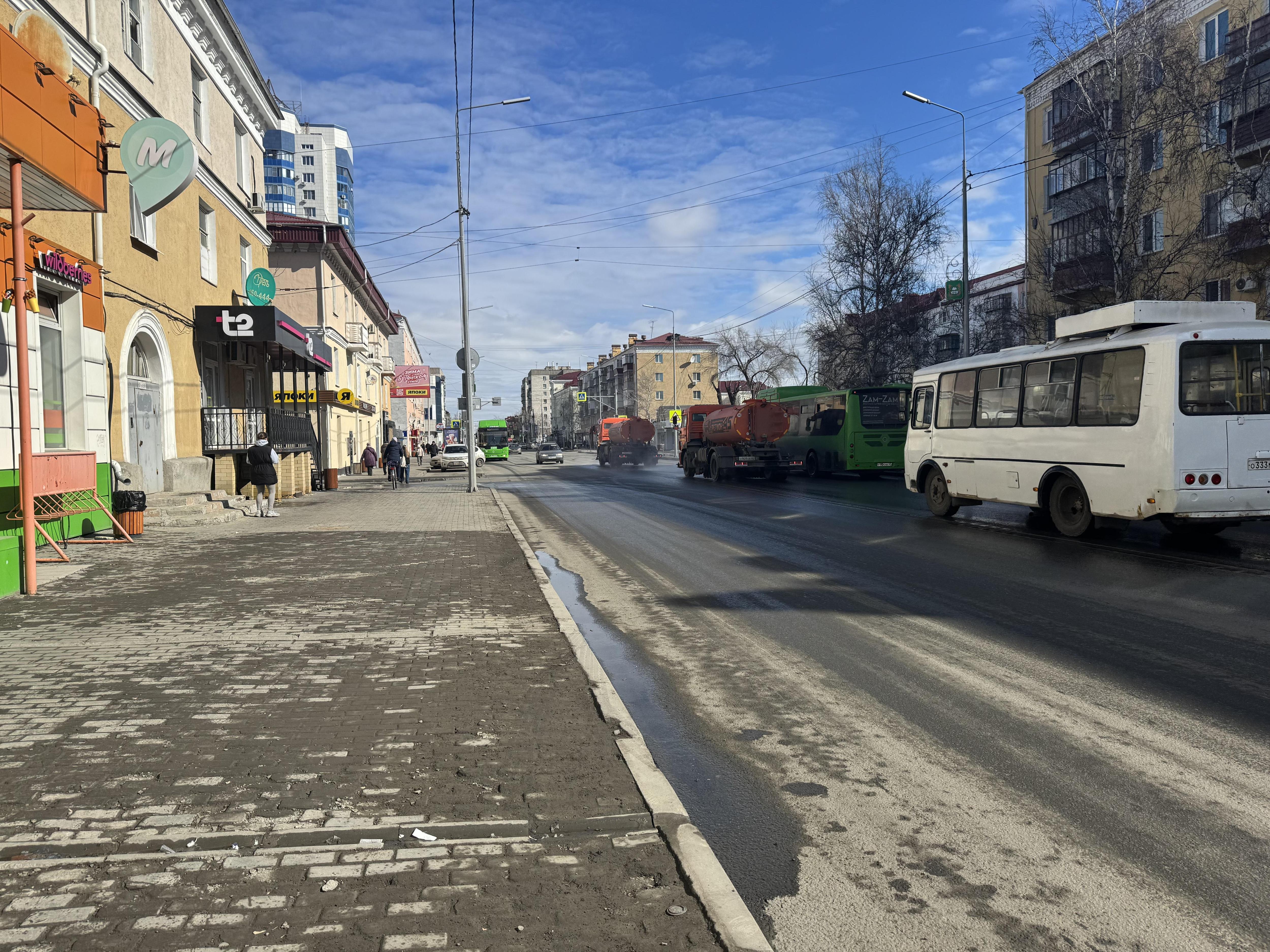 В центре Кургана отключили воду в многоэтажках