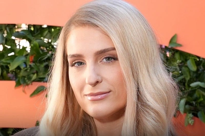 Меган Трейнор отменяет тур после трудных разговоров