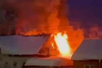 Owners feared trapped as house burns in Zaeltsovsky district