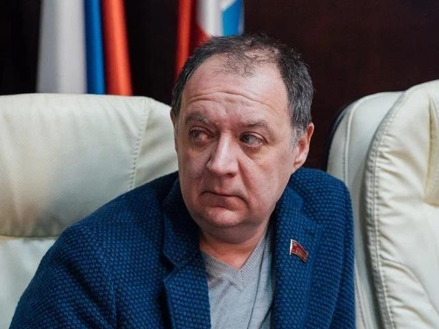 Депутат областной думы от КПФР Денис Буланов не согласен с криминализацией поиска информации | Источник: Буланов. Вопросы и ответы / Telegram