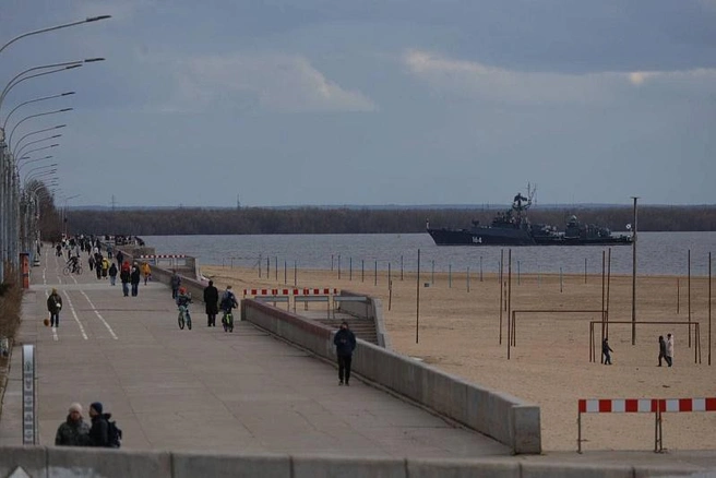 Жители очень рады позитивным изменениям в благоустройстве набережной Северной Двины | Источник: пресс-центр Правительства Архангельской области