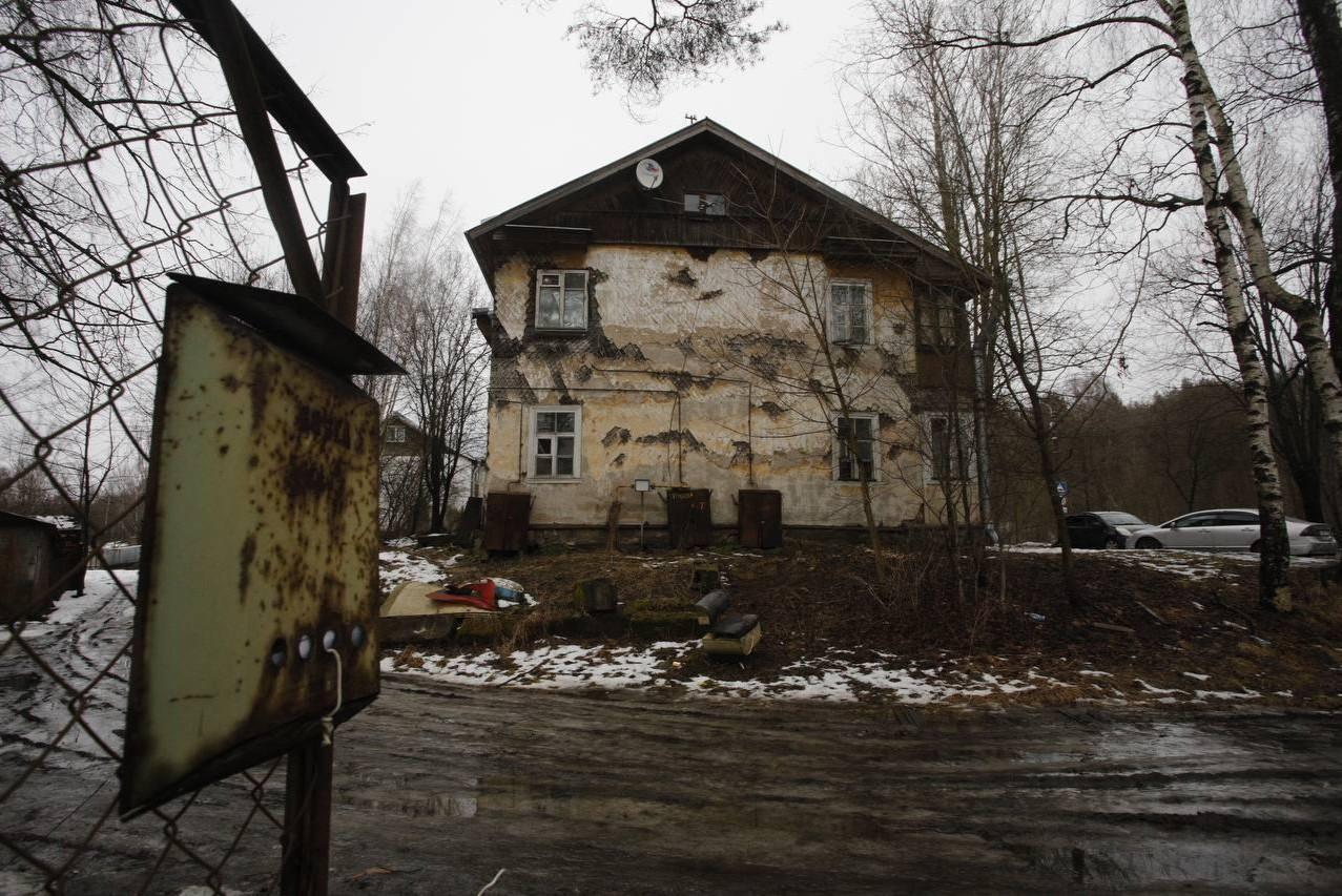 СК возбудил уголовное дело по ситуации с аварийным домом в Парголово после публикации «Фонтанки»