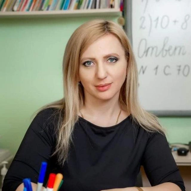 Ирина Амосова ведет свой педагогический блок с аудиторией 50 тысяч человек | Источник: «Началка. Онлайн» / T.me
