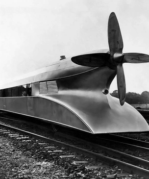 История одной фотографии: «Рельсовый цеппелин», июнь 1931
