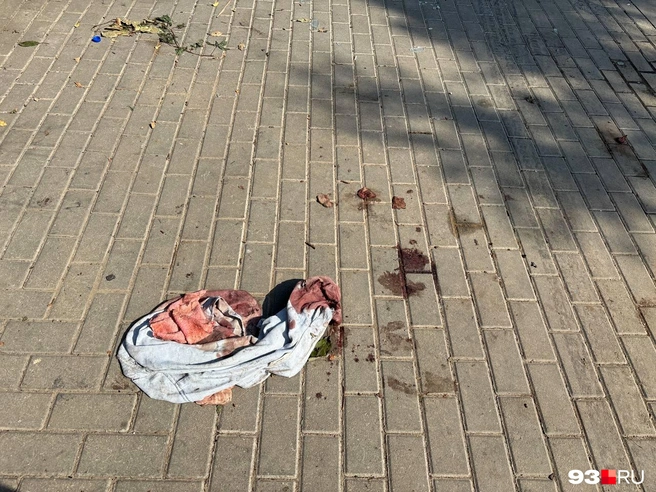 Людям оказывали помощь на этом месте  | Источник: Никита Зырянов / 93.RU