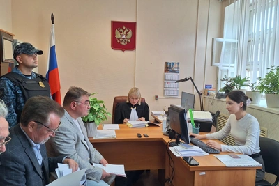 В суде заслушали председателя гордумы по иску экс-депутата