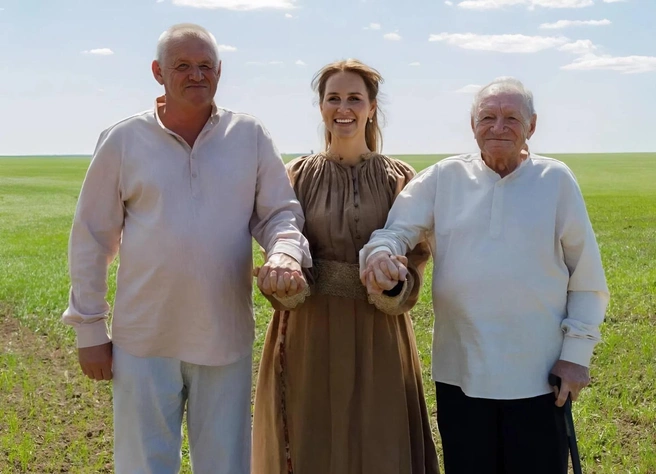 Юлия очень любит всё, что имеет отношение к сельскому хозяйству, она даже решила получить третье высшее образование в сельхозакадемии, где учились ее папа и дедушка | Источник: личный архив Юлии Смоляковой