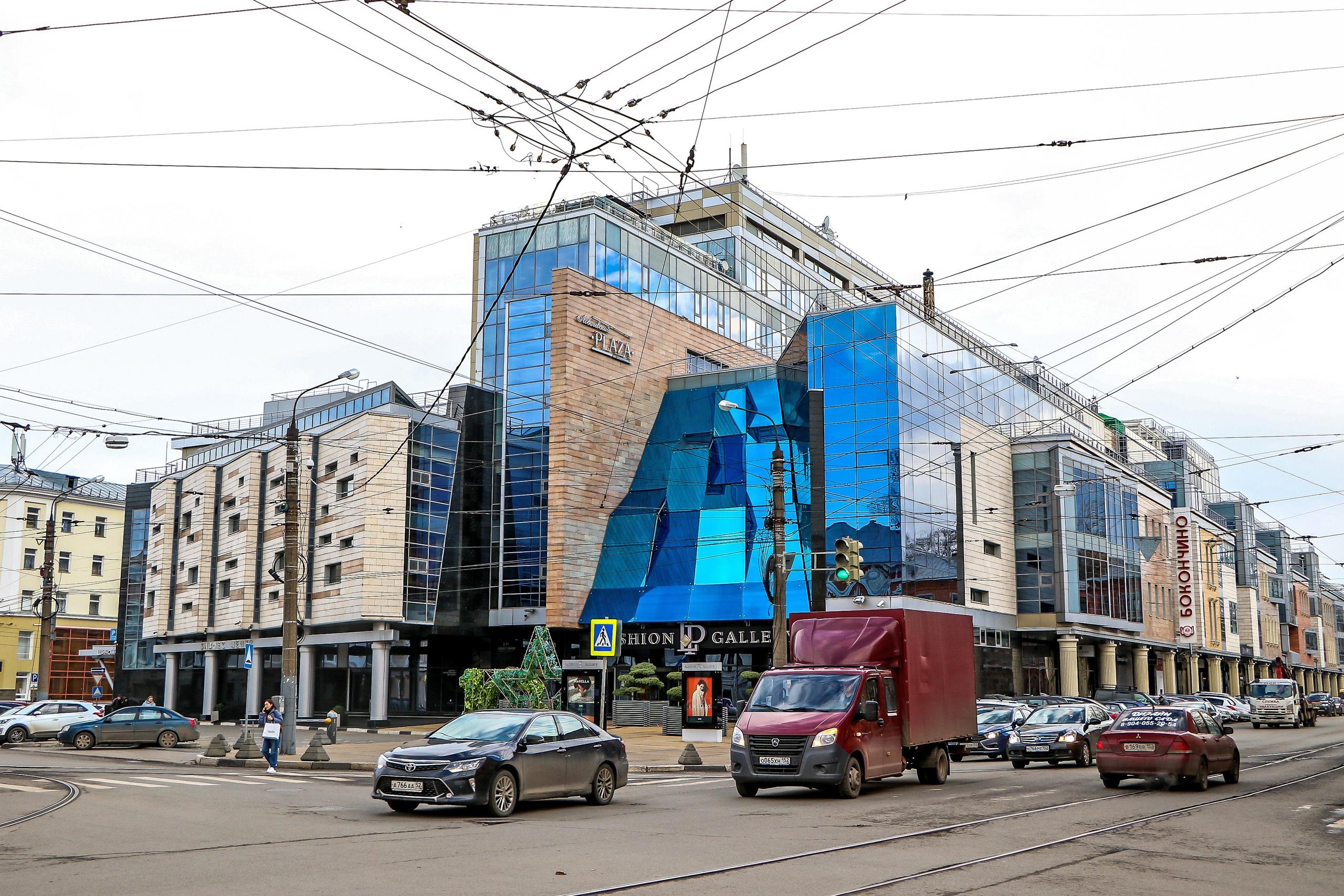 Самые уродливые здания Нижнего Новгорода, ТЦ Шоколад, Седьмое небо,  стадион, Стрелка, Лобачевский Плаза, администрация города, улица  Гордеевская - 6 ноября 2023 - НН.ру