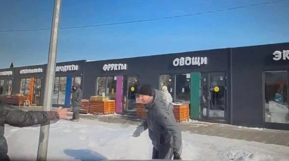 Такой снимок удалось сделать камерой на регистраторе машины | Источник: читатель 74.RU
