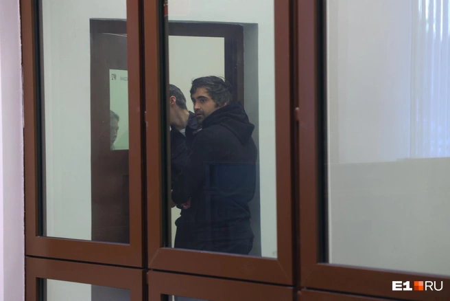 Есть ребенок в Саудовской Аравии. Что рассказал на суде арендатор, взявший в заложники хозяина квартиры в Академе | Источник: Владислав Лоншаков / E1.RU
