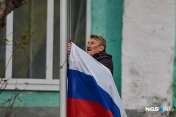 Накануне мужчина чудом не погиб при обрушении | Источник: Александр Ощепков / NGS.ru