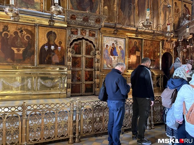 Копия «Троицы» на иконостасе | Источник: Валерия Животовская / MSK1.RU