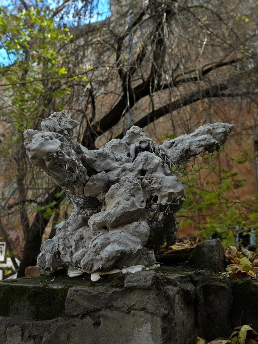 Гаргульи Яны Кауфман | Источник: «Невечная мерзлота» / Telegram
