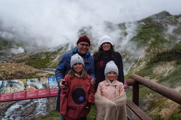 Илья Лагутенко редко делится семейными снимками с Анной и дочерьми