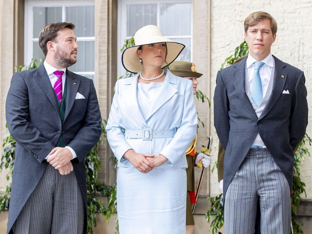 Самая сказочная принцесса: Александра Люксембургская обвенчалась во Франции — показываем роскошное платье и жениха | marieclaire.ru