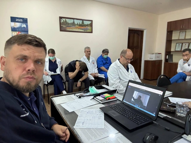 Павел Орлов вскоре расскажет о своем новом месте работы | Источник: Главные записки главного врача / T.me