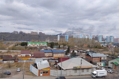 Баня загорелась в Красноярске между Свободным и Киренского