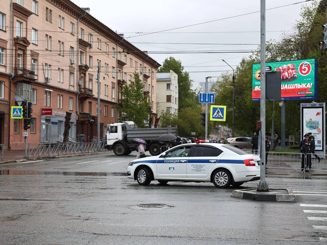 Дорожные ограничения введены с 12 до 14 часов | Источник: Александр Ощепков / NGS.RU